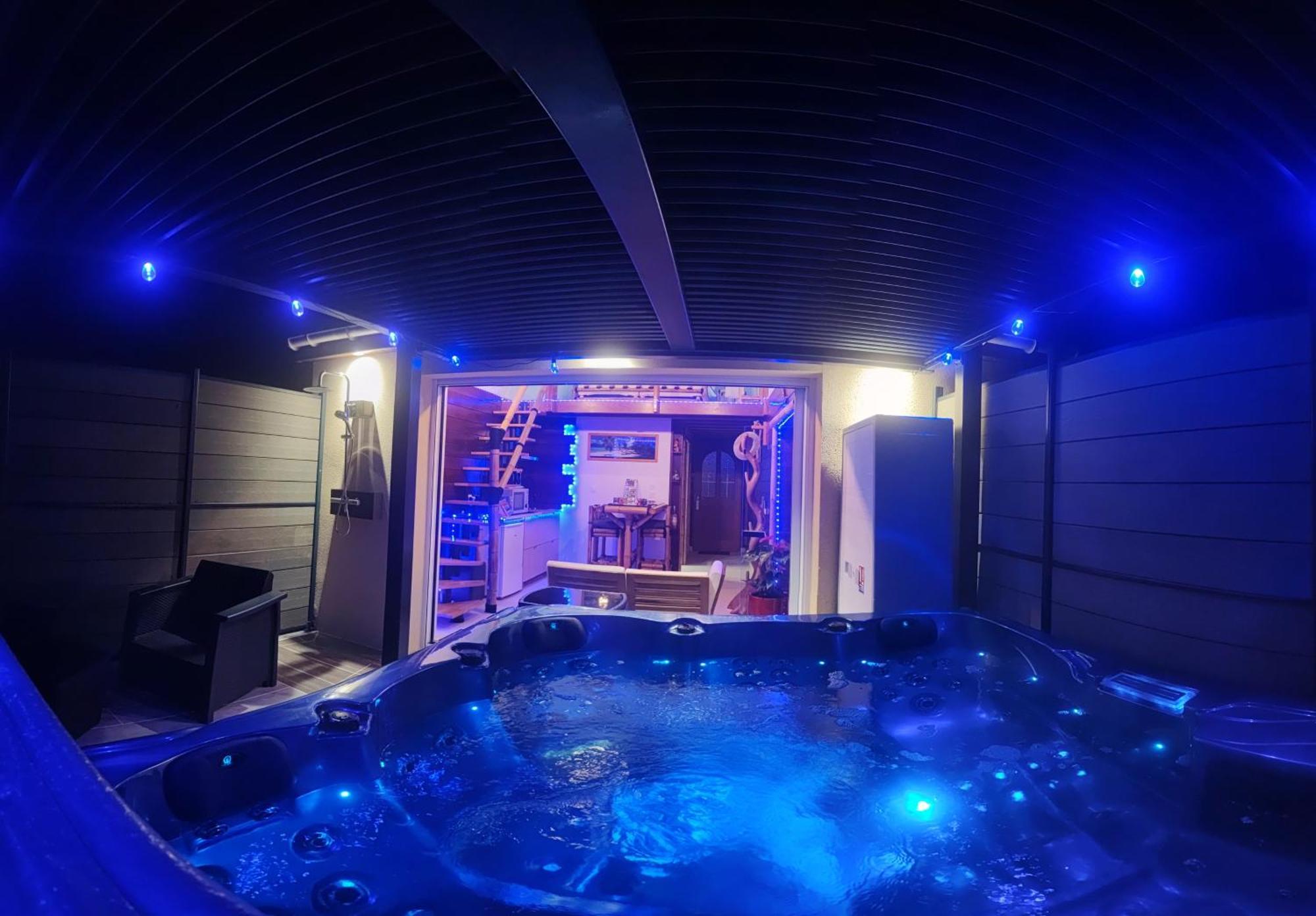 La Kaz Rhumantique Sauna And Spa Privatif La Riviere-Saint-Sauveur Екстер'єр фото